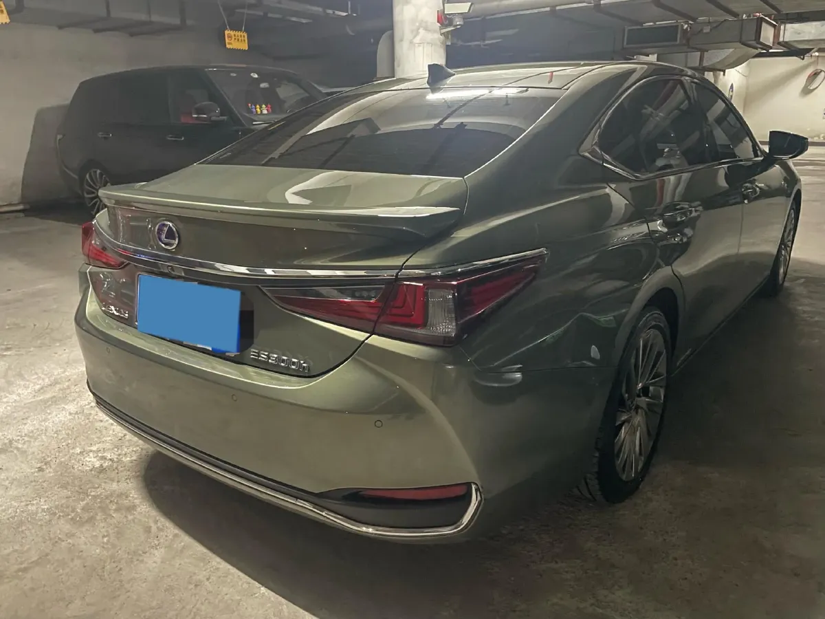 2018 Lexus ES 2.5L 178HP L4 E-CVT Hybrid,autocango,china used car exporter,china ev exporter,chinese used car exporter,chinese used ev exporter