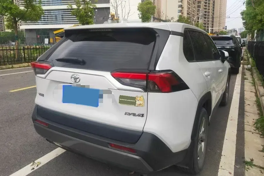 2021 Toyota RAV4 2.0L 171HP L4 CVT,autocango,china used car exporter,china ev exporter,chinese used car exporter,chinese used ev exporter