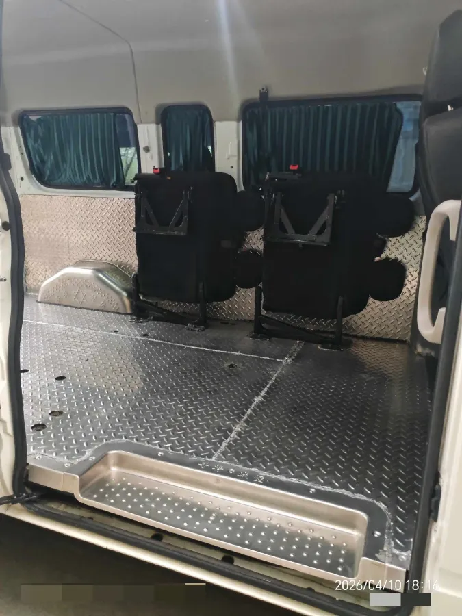 2023 MAXUS XinTu V80 2.0T 127HP L4 6MT,autocango,china used car exporter,china ev exporter,chinese used car exporter,chinese used ev exporter