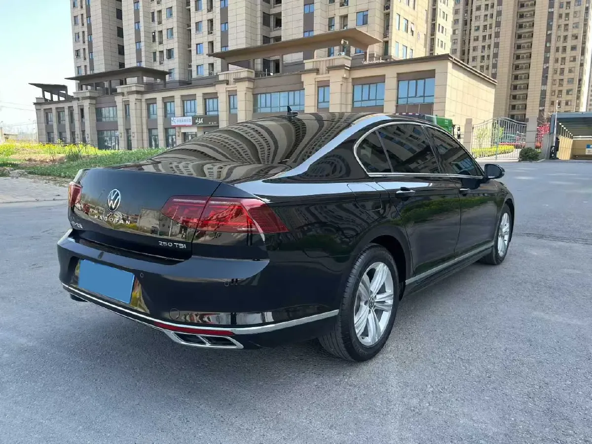 2024 Volkswagen Magotan 1.4T 150HP L4 7DCT,autocango,china used car exporter,china ev exporter,chinese used car exporter,chinese used ev exporter