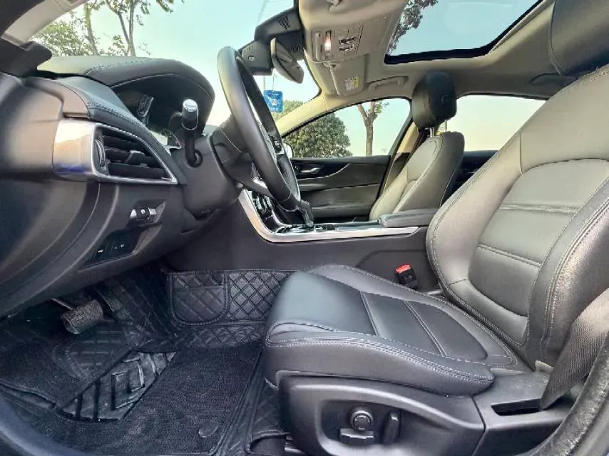 2020 Jaguar XEL 2.0T 200HP L4 8AT,autocango,china used car exporter,china ev exporter,chinese used car exporter,chinese used ev exporter