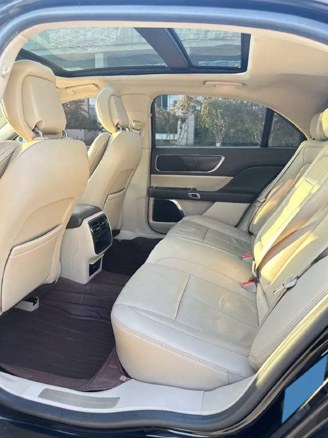 2017 Lincoln Continental 2.0T 261HP L4 6AT,autocango,china used car exporter,china ev exporter,chinese used car exporter,chinese used ev exporter