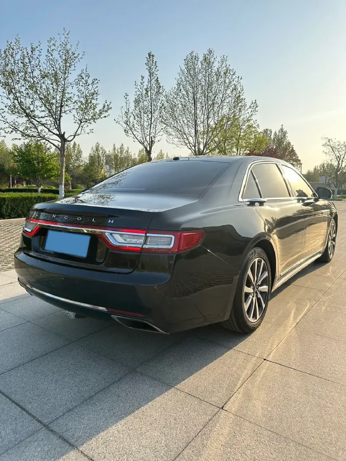 2017 Lincoln Continental 2.0T 261HP L4 6AT,autocango,china used car exporter,china ev exporter,chinese used car exporter,chinese used ev exporter