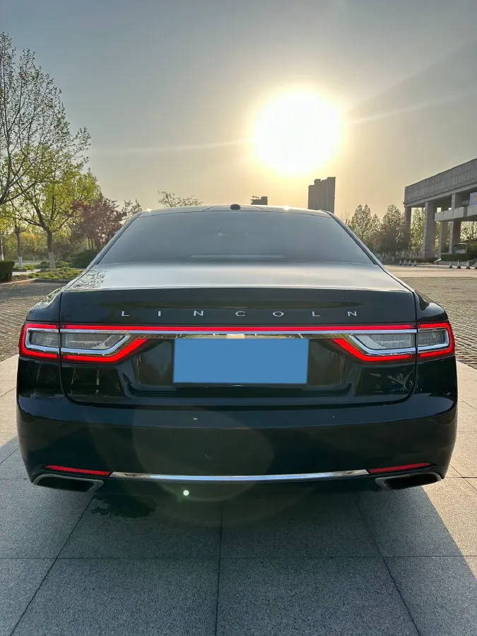 2017 Lincoln Continental 2.0T 261HP L4 6AT,autocango,china used car exporter,china ev exporter,chinese used car exporter,chinese used ev exporter