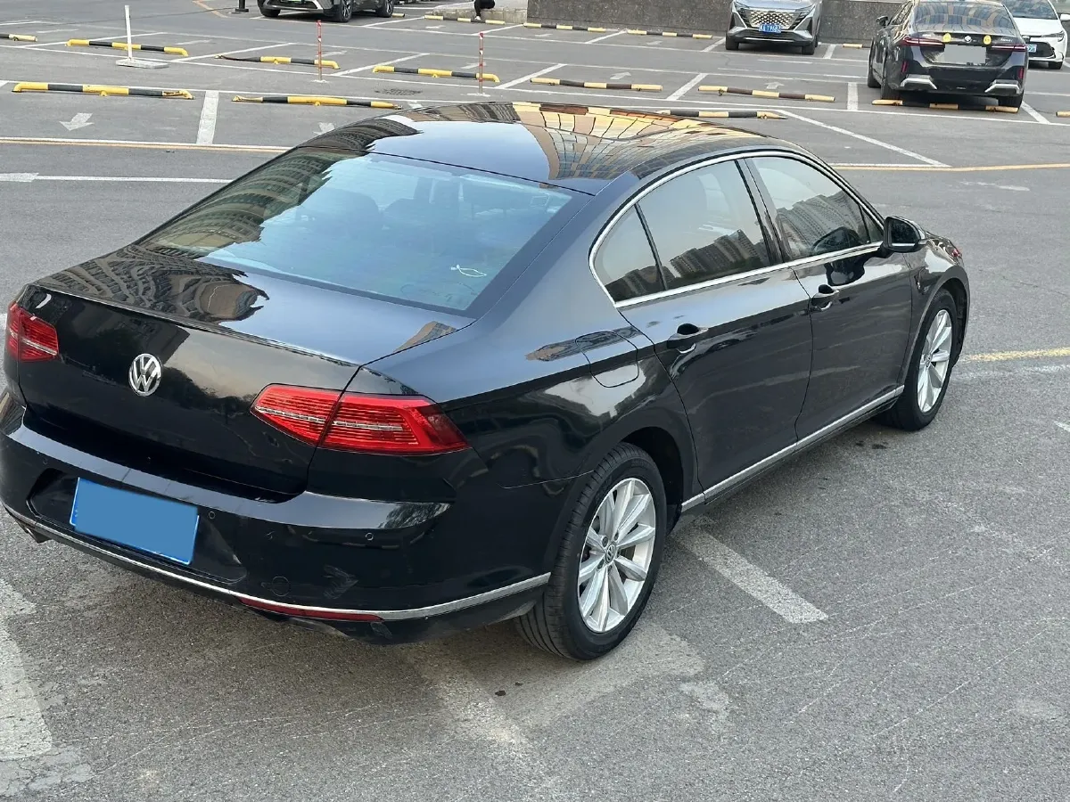 2018 Volkswagen Magotan 1.4T 150HP L4 7DCT,autocango,china used car exporter,china ev exporter,chinese used car exporter,chinese used ev exporter