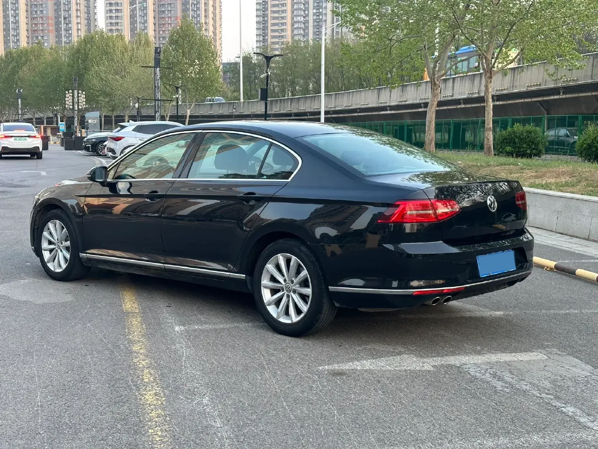 2018 Volkswagen Magotan 1.4T 150HP L4 7DCT,autocango,china used car exporter,china ev exporter,chinese used car exporter,chinese used ev exporter