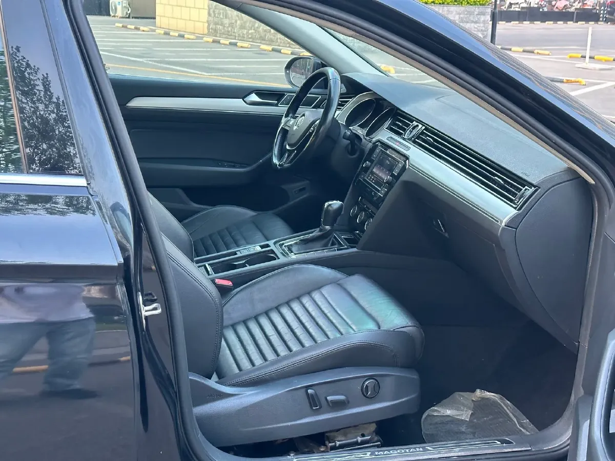2018 Volkswagen Magotan 1.4T 150HP L4 7DCT,autocango,china used car exporter,china ev exporter,chinese used car exporter,chinese used ev exporter