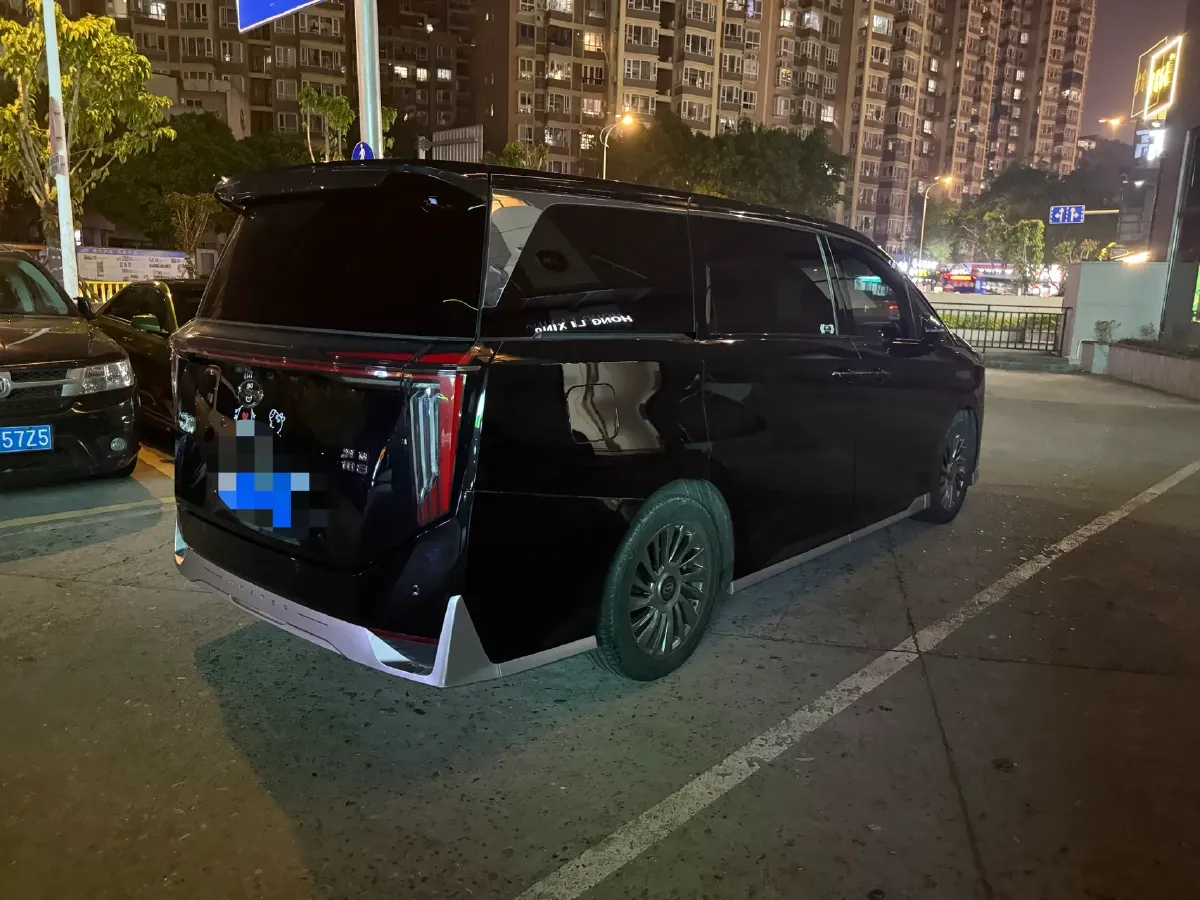 2023 GAC Trumpchi M8 2.0T 252HP L4 8AT,autocango,china used car exporter,china ev exporter,chinese used car exporter,chinese used ev exporter