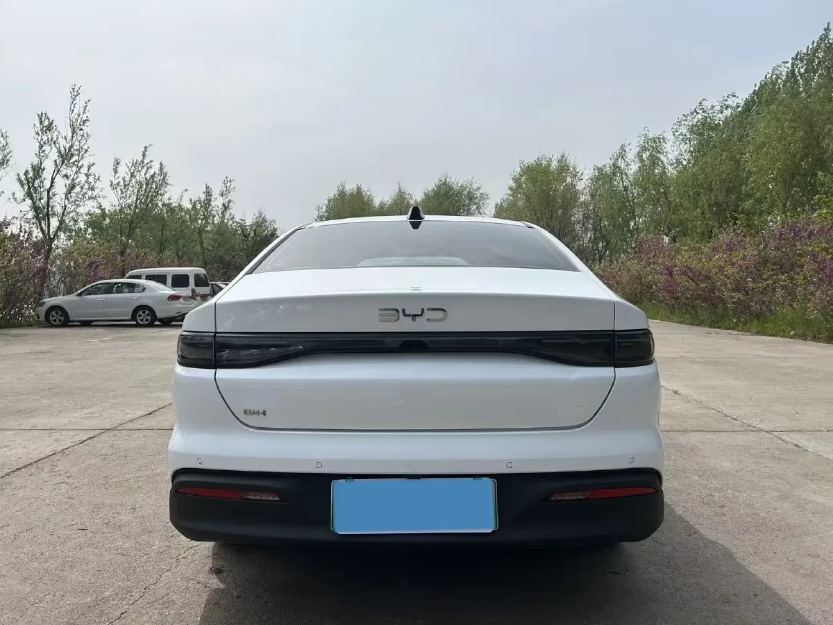 2025 BYD Seal05 DM-i 1.5L 101HP L4 E-CVT PHEV 7.68KWH,autocango,china used car exporter,china ev exporter,chinese used car exporter,chinese used ev exporter