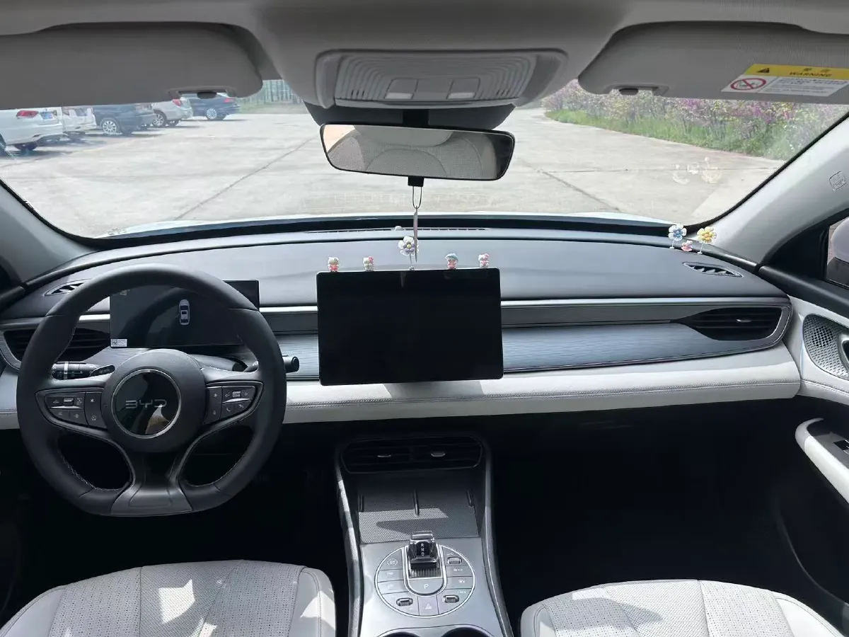 2025 BYD Seal05 DM-i 1.5L 101HP L4 E-CVT PHEV 7.68KWH,autocango,china used car exporter,china ev exporter,chinese used car exporter,chinese used ev exporter
