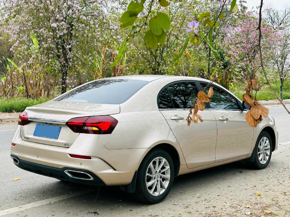 2020 Geely Emgrand 1.5L 109HP L4 5MT,autocango,china used car exporter,china ev exporter,chinese used car exporter,chinese used ev exporter