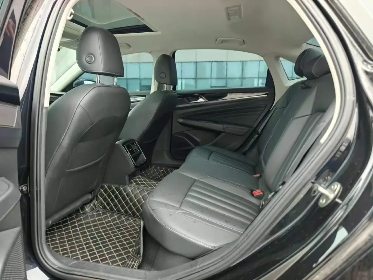 2023 Volkswagen Passat 1.4T 150HP L4 7DCT,autocango,china used car exporter,china ev exporter,chinese used car exporter,chinese used ev exporter