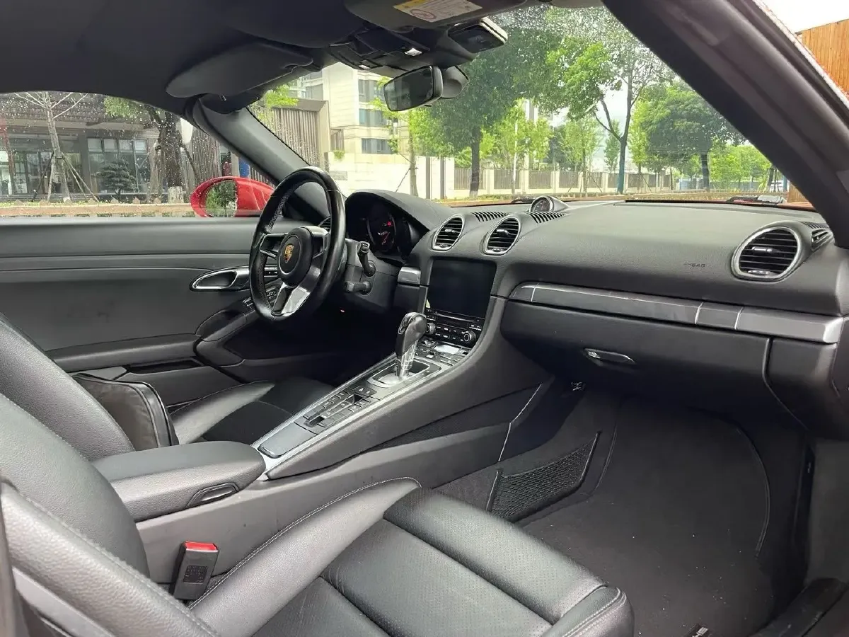 2018 Porsche 718 2.0T 250HP H4 7DCT,autocango,china used car exporter,china ev exporter,chinese used car exporter,chinese used ev exporter