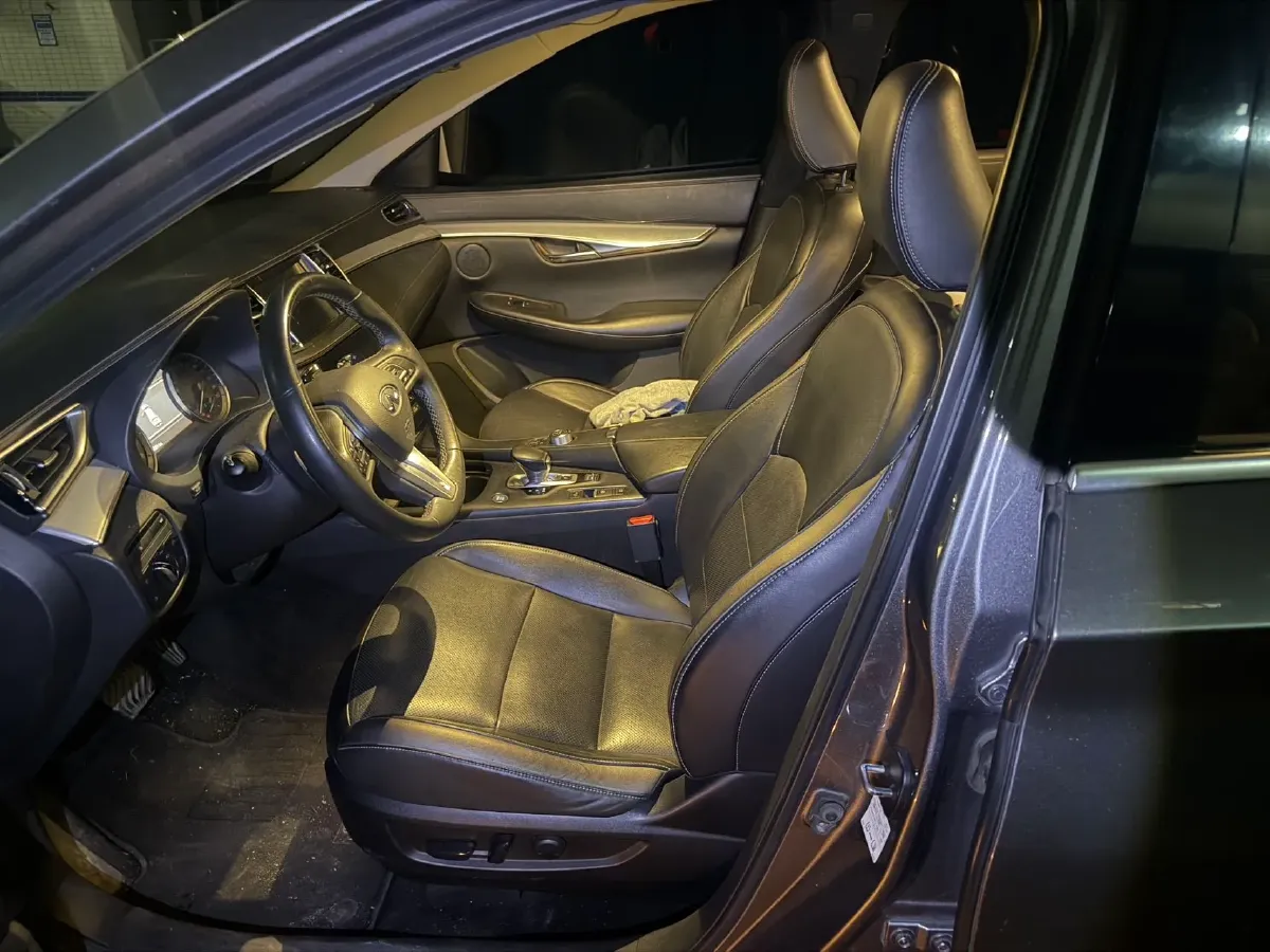 2018 Mitsubishi Pajero 3.0L 174HP V6 5AT,autocango,china used car exporter,china ev exporter,chinese used car exporter,chinese used ev exporter