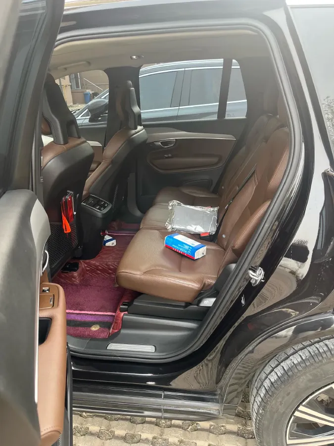 2020 Volvo XC90 2.0T 254HP L4 8AT,autocango,china used car exporter,china ev exporter,chinese used car exporter,chinese used ev exporter