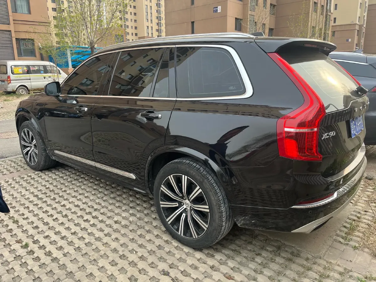 2020 Volvo XC90 2.0T 254HP L4 8AT,autocango,china used car exporter,china ev exporter,chinese used car exporter,chinese used ev exporter
