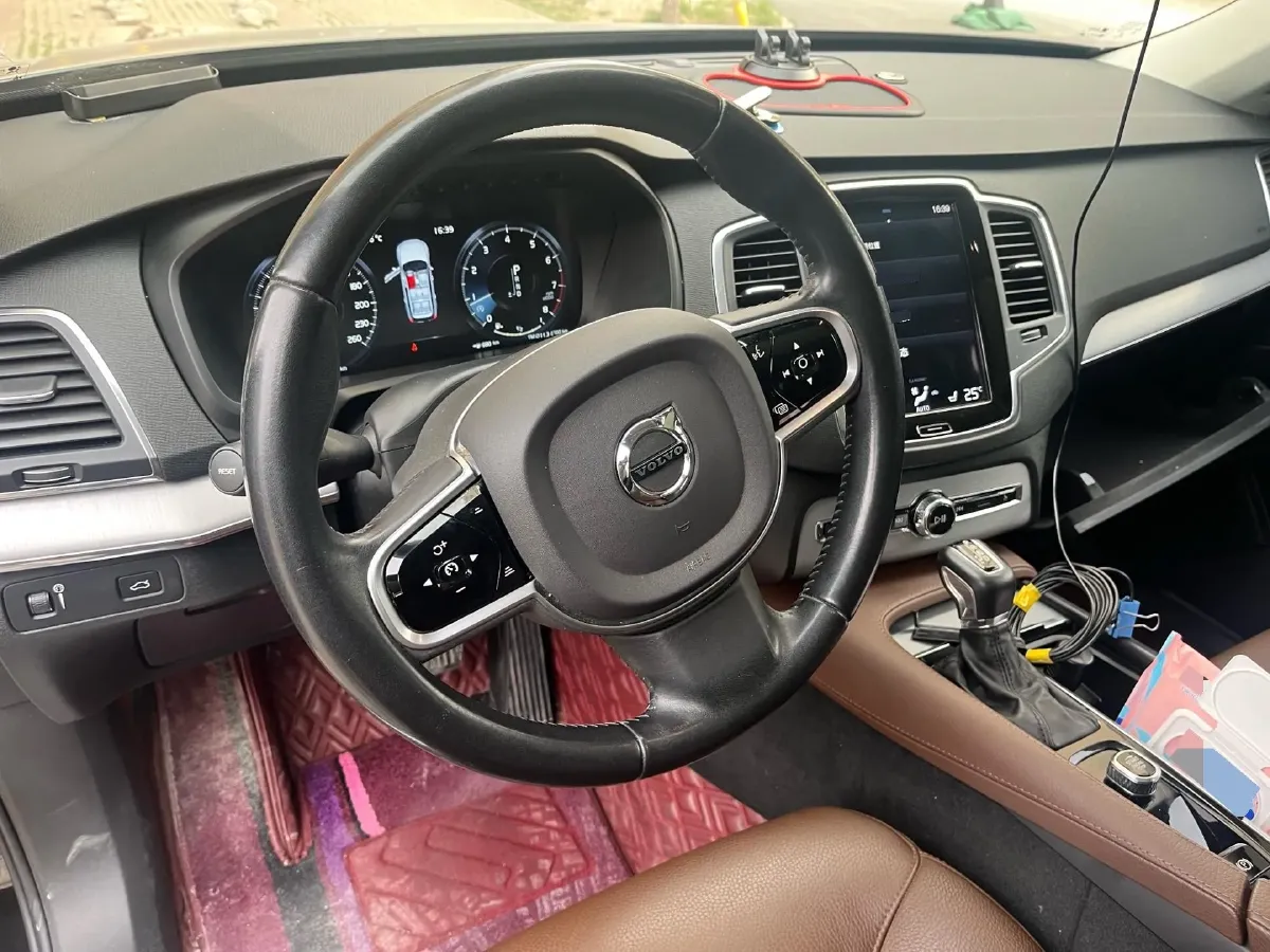 2020 Volvo XC90 2.0T 254HP L4 8AT,autocango,china used car exporter,china ev exporter,chinese used car exporter,chinese used ev exporter