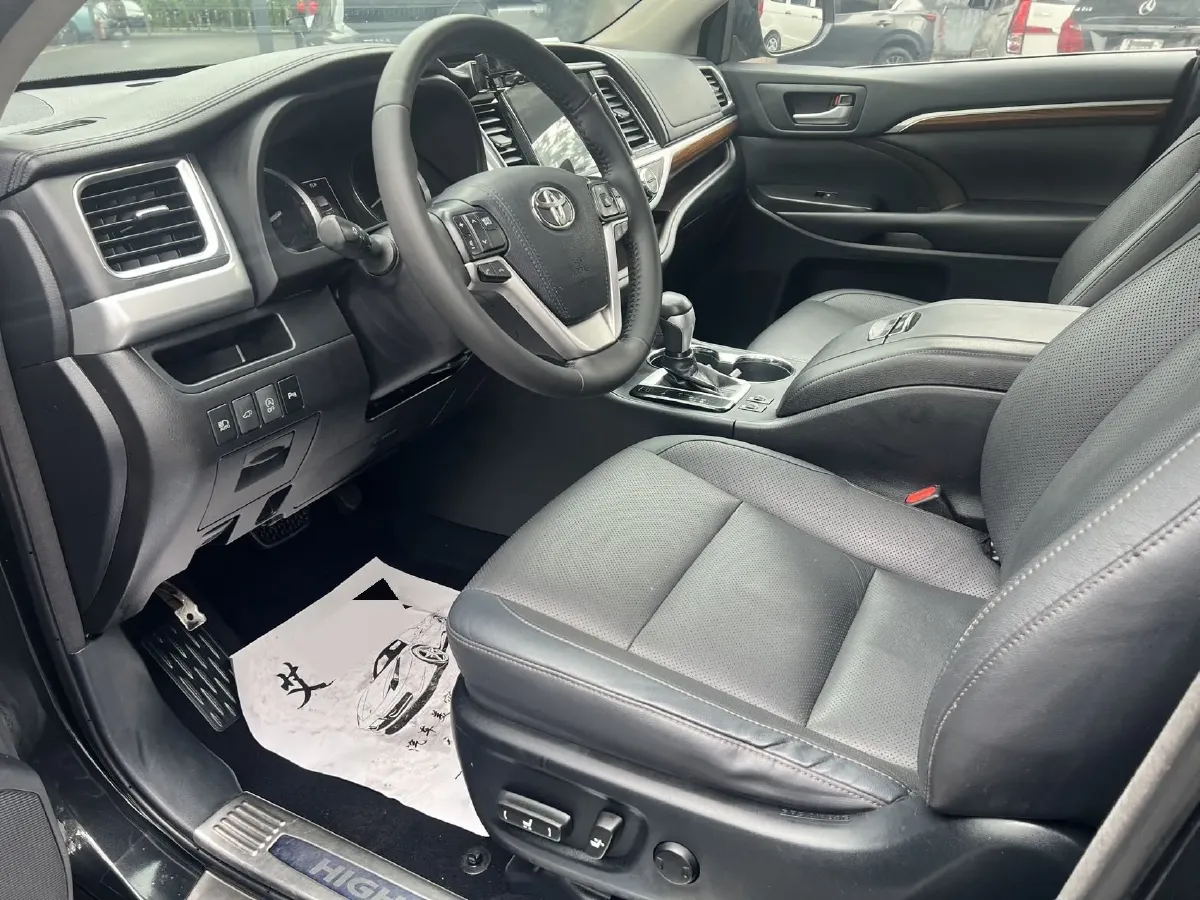 2019 Lincoln MKC 2.0T 203HP L4 6AT,autocango,china used car exporter,china ev exporter,chinese used car exporter,chinese used ev exporter