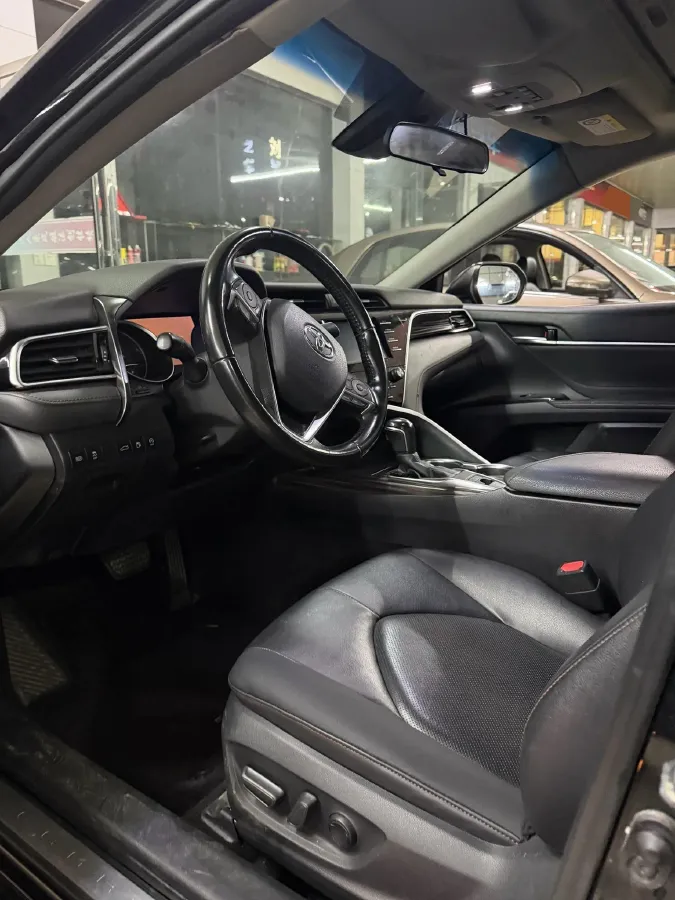 2018 Toyota Camry 2.0L 169HP L4 6AT,autocango,china used car exporter,china ev exporter,chinese used car exporter,chinese used ev exporter