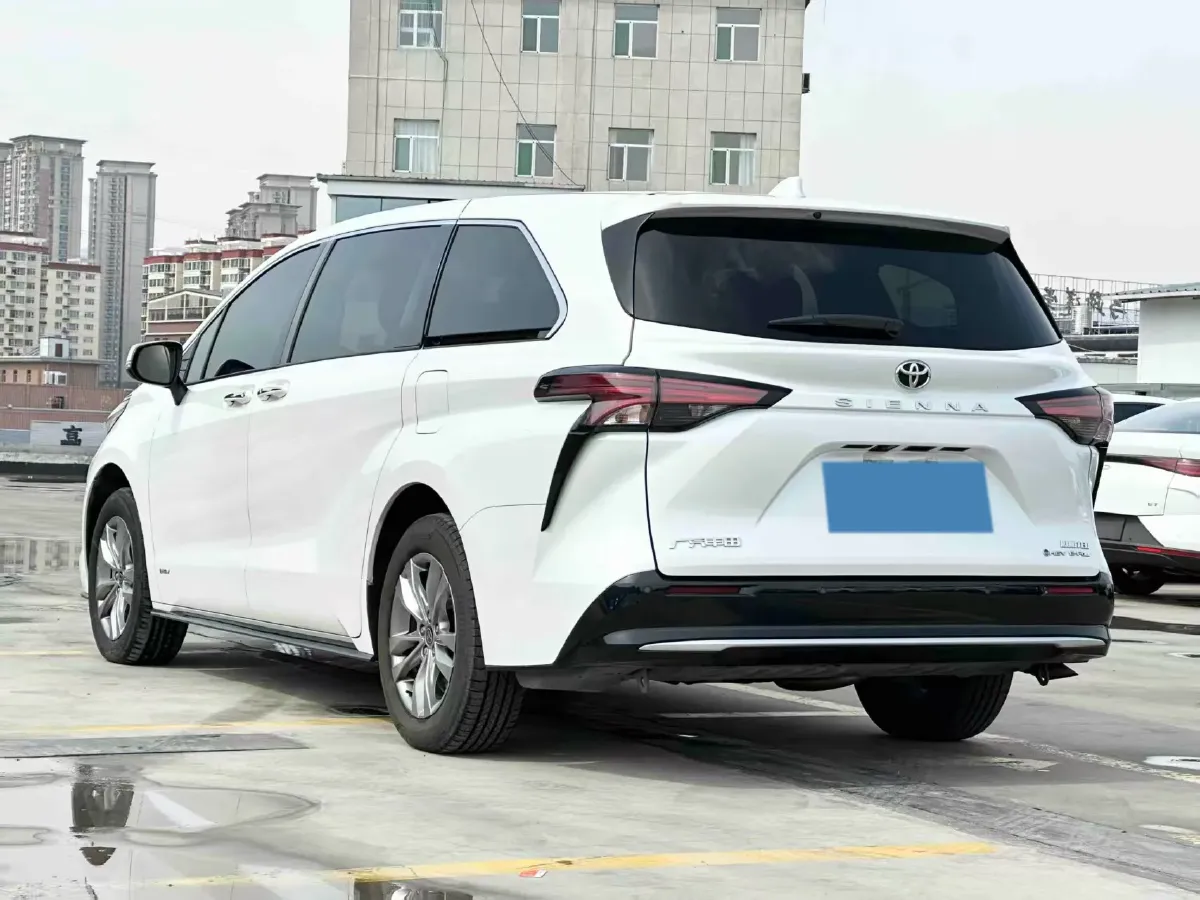 2024 Toyota Sienna 2.5L 189HP L4 E-CVT Hybrid,autocango,china used car exporter,china ev exporter,chinese used car exporter,chinese used ev exporter