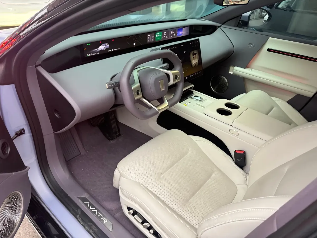 2025 Avatr 06 REEV 156HP REEV,autocango,china used car exporter,china ev exporter,chinese used car exporter,chinese used ev exporter