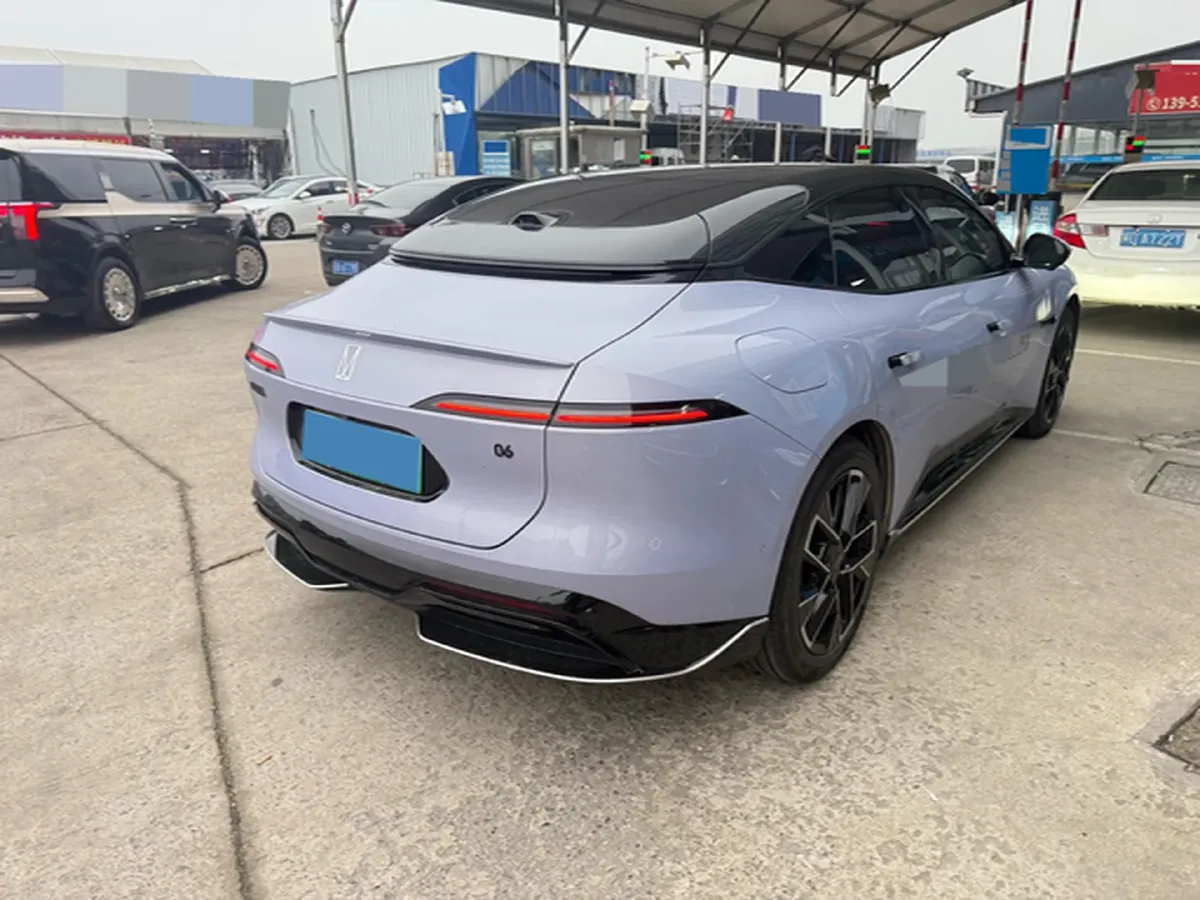 2025 Avatr 06 REEV 156HP REEV,autocango,china used car exporter,china ev exporter,chinese used car exporter,chinese used ev exporter