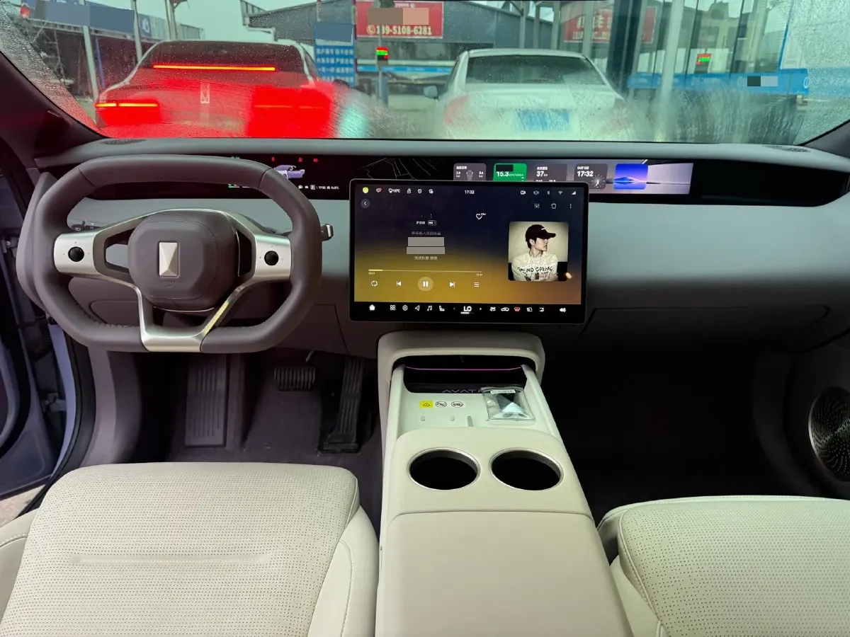 2025 Avatr 06 REEV 156HP REEV,autocango,china used car exporter,china ev exporter,chinese used car exporter,chinese used ev exporter