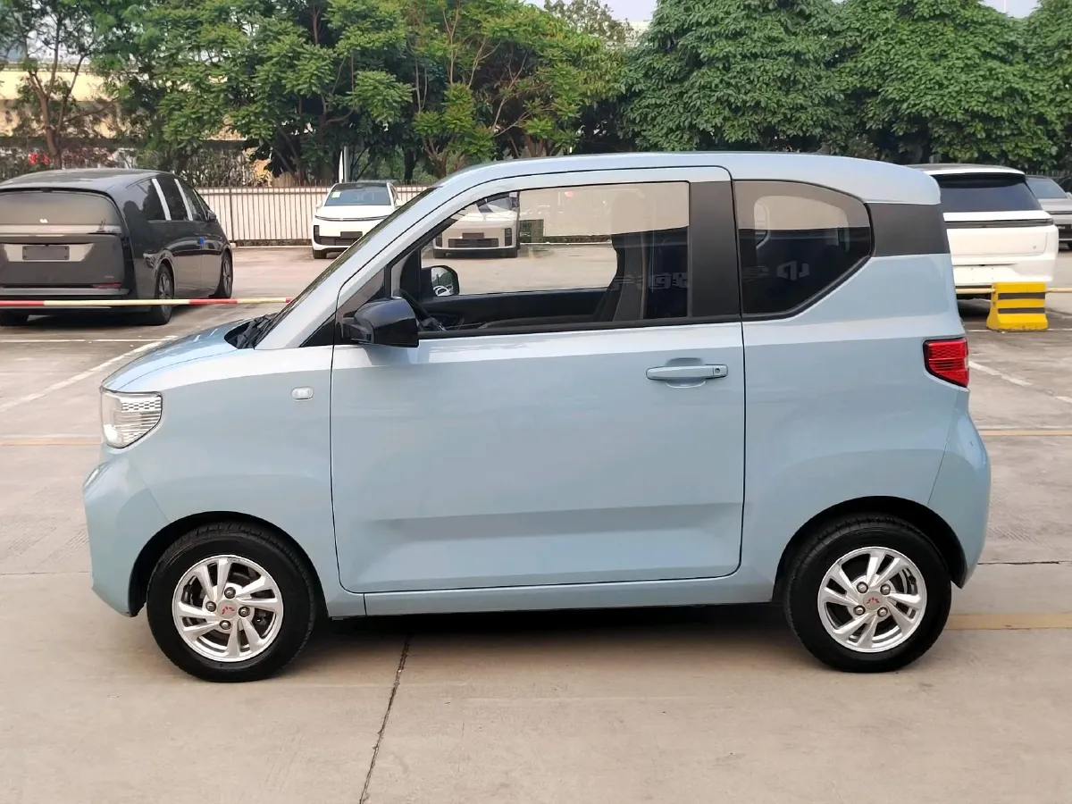 2021 WuLing HongGuang MINI EV BEV 13.8KWH,autocango,china used car exporter,china ev exporter,chinese used car exporter,chinese used ev exporter