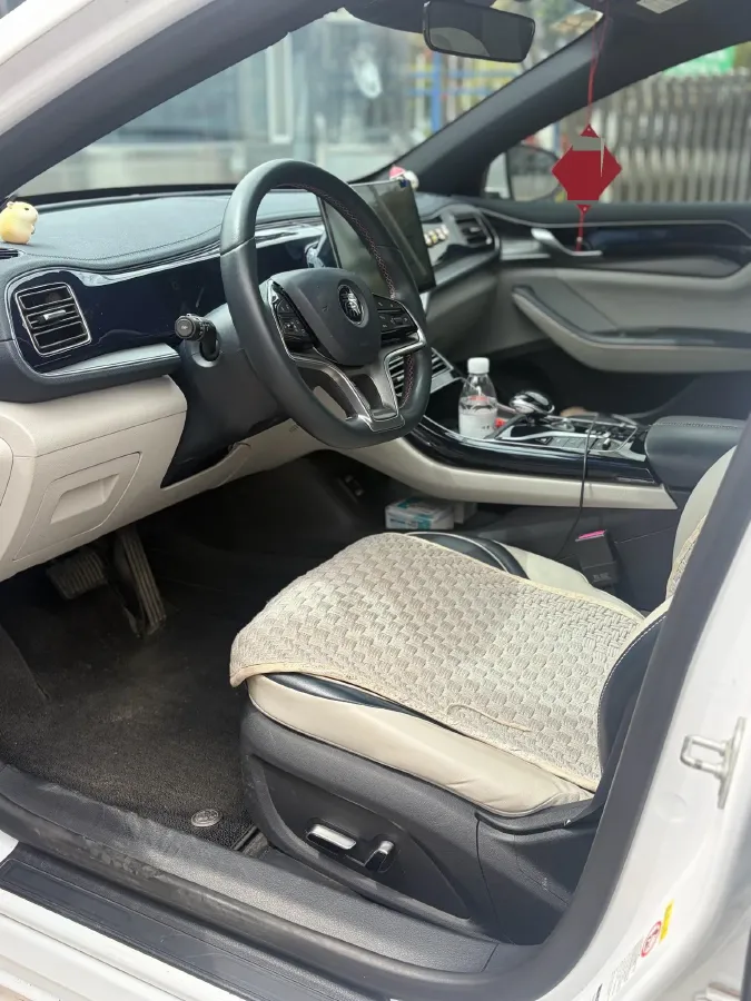 2021 MAXUS G50 1.5T 169HP L4 7DCT,autocango,china used car exporter,china ev exporter,chinese used car exporter,chinese used ev exporter