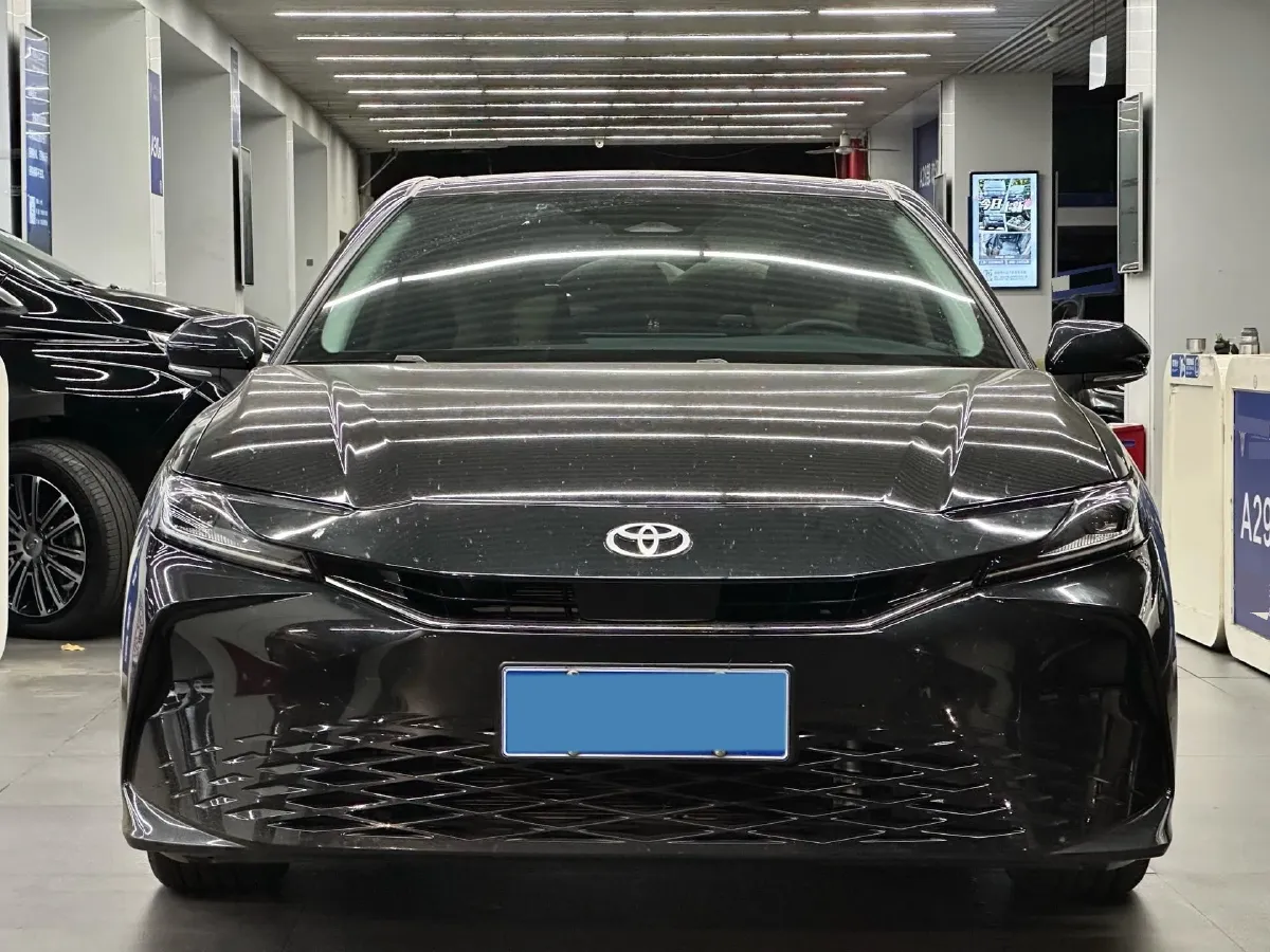 2024 Toyota Camry 2.0L 173HP L4 CVT,autocango,china used car exporter,china ev exporter,chinese used car exporter,chinese used ev exporter
