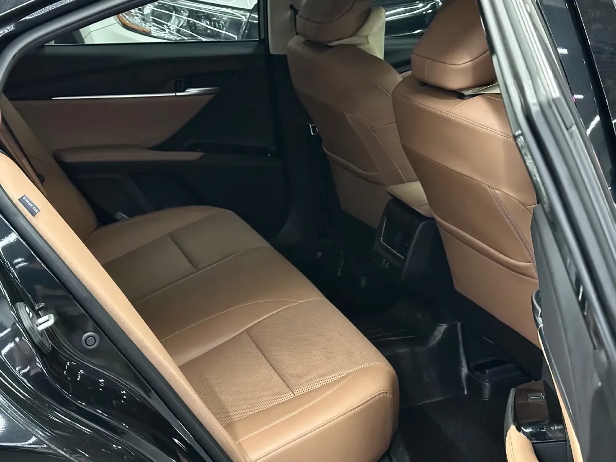 2024 Toyota Camry 2.0L 173HP L4 CVT,autocango,china used car exporter,china ev exporter,chinese used car exporter,chinese used ev exporter