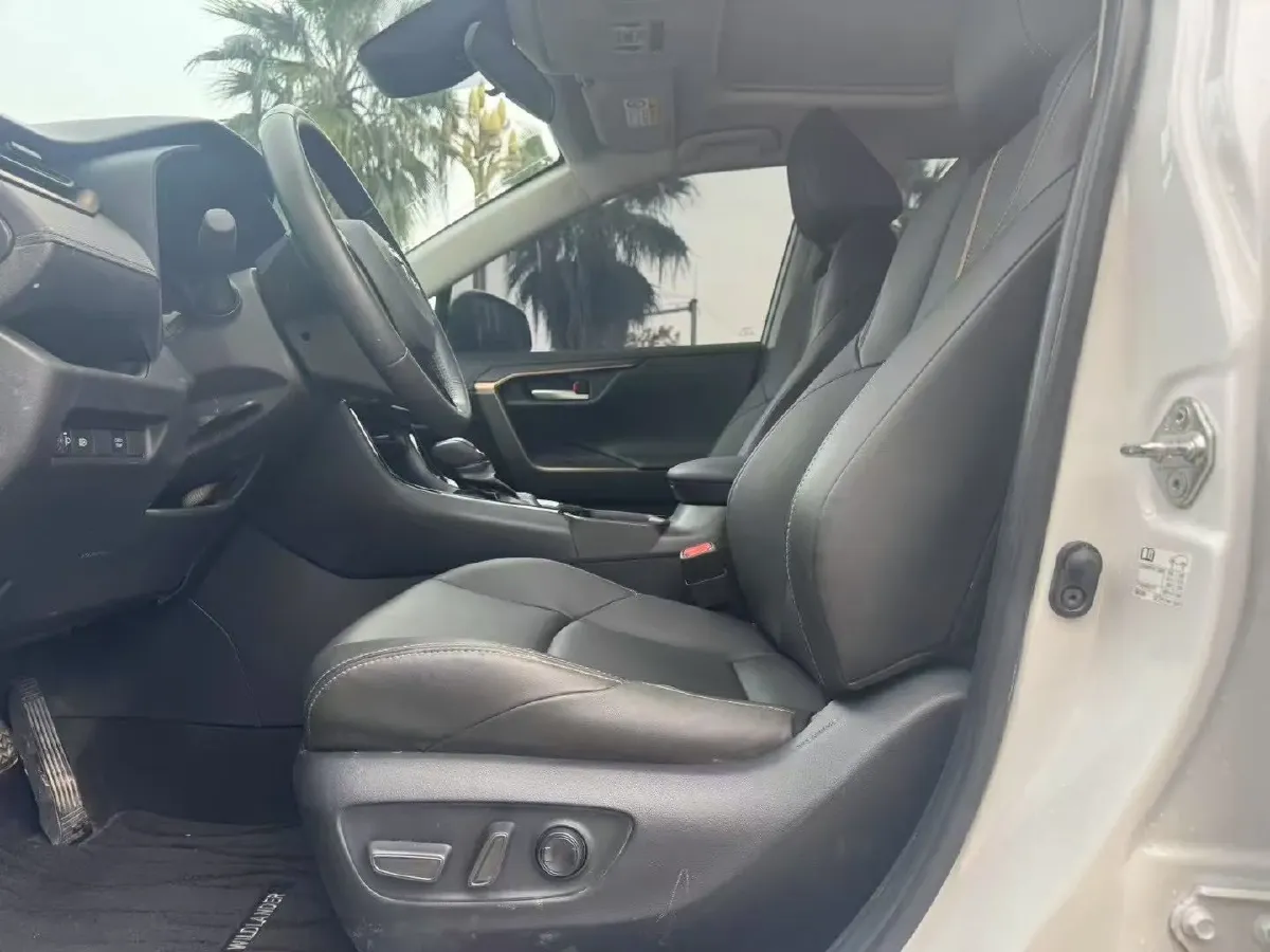 2024 Toyota Wildlander 2.0L 171HP L4 CVT,autocango,china used car exporter,china ev exporter,chinese used car exporter,chinese used ev exporter