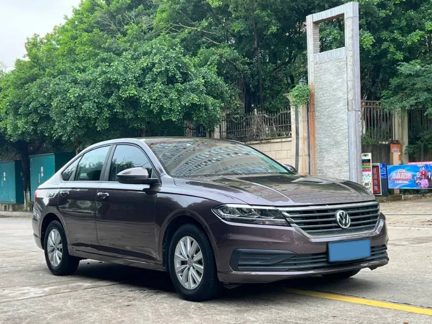 2018 Landwind XiaoYao 1.5T 163HP L4 CVT,autocango,china used car exporter,china ev exporter,chinese used car exporter,chinese used ev exporter