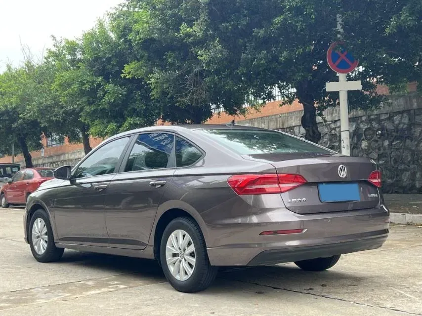 2018 Landwind XiaoYao 1.5T 163HP L4 CVT,autocango,china used car exporter,china ev exporter,chinese used car exporter,chinese used ev exporter