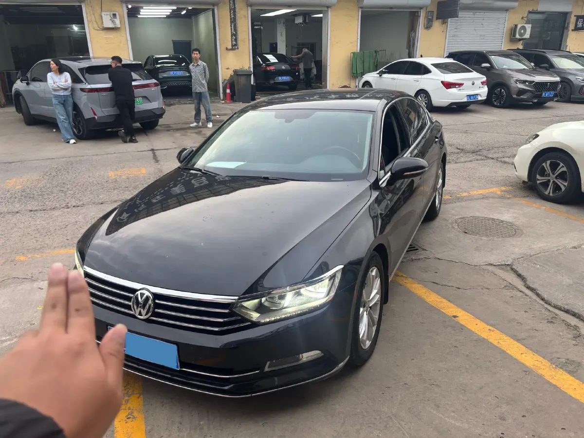 2019 Volkswagen Magotan 2.0T 186HP L4 7DCT,autocango,china used car exporter,china ev exporter,chinese used car exporter,chinese used ev exporter