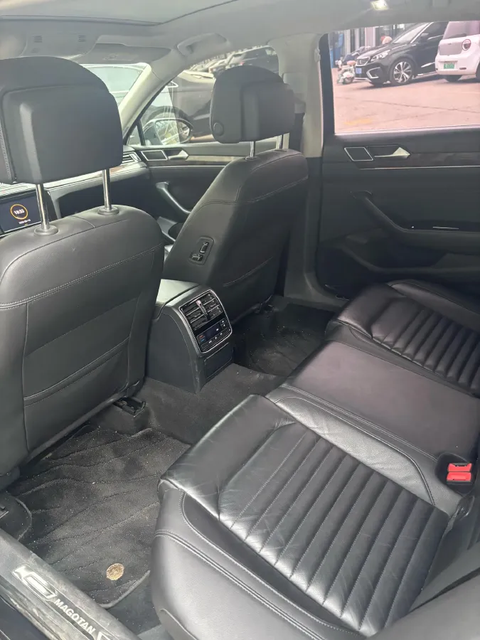 2019 Volkswagen Magotan 2.0T 186HP L4 7DCT,autocango,china used car exporter,china ev exporter,chinese used car exporter,chinese used ev exporter