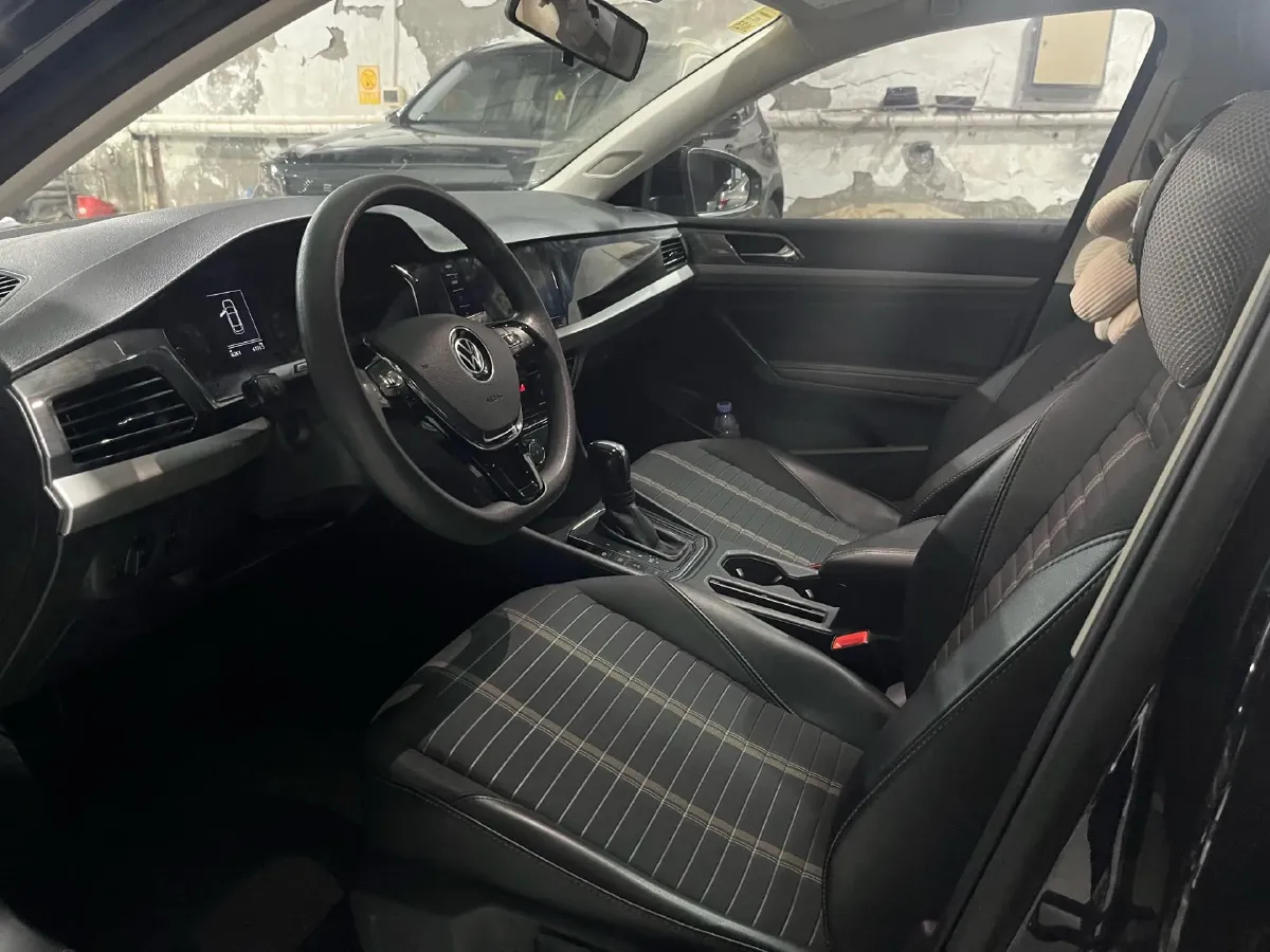 2021 Volkswagen Lavida 1.4T 150HP L4 7DCT,autocango,china used car exporter,china ev exporter,chinese used car exporter,chinese used ev exporter