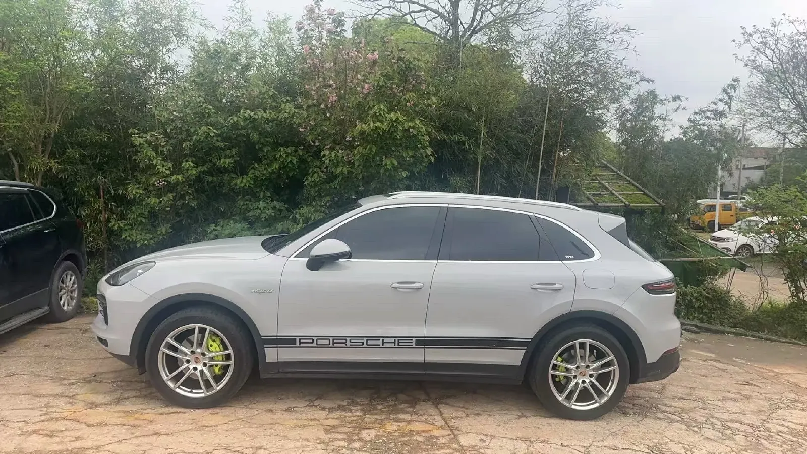 2021 Porsche Cayenne 2.0T 252HP L4 8AT PHEV 17.9KWH,autocango,china used car exporter,china ev exporter,chinese used car exporter,chinese used ev exporter