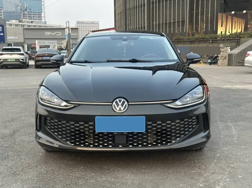 2023 Volkswagen Lamando 1.4T 150HP L4 7DCT,autocango,china used car exporter,china ev exporter,chinese used car exporter,chinese used ev exporter