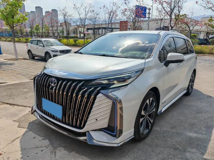 2023 Toyota Granvia 2.5L 189HP L4 E-CVT Hybrid,autocango,china used car exporter,china ev exporter,chinese used car exporter,chinese used ev exporter