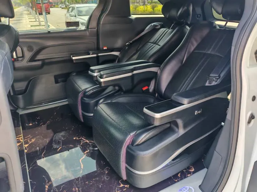 2023 Toyota Granvia 2.5L 189HP L4 E-CVT Hybrid,autocango,china used car exporter,china ev exporter,chinese used car exporter,chinese used ev exporter