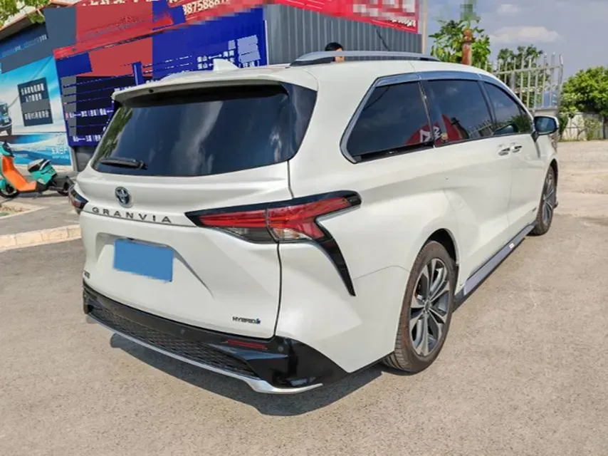 2023 Toyota Granvia 2.5L 189HP L4 E-CVT Hybrid,autocango,china used car exporter,china ev exporter,chinese used car exporter,chinese used ev exporter