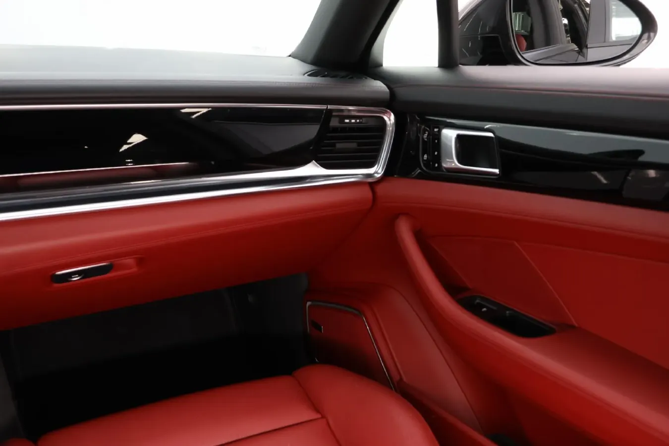 2021 Porsche Panamera 2.9T 330HP V6 8DCT PHEV 17.9KWH,autocango,china used car exporter,china ev exporter,chinese used car exporter,chinese used ev exporter