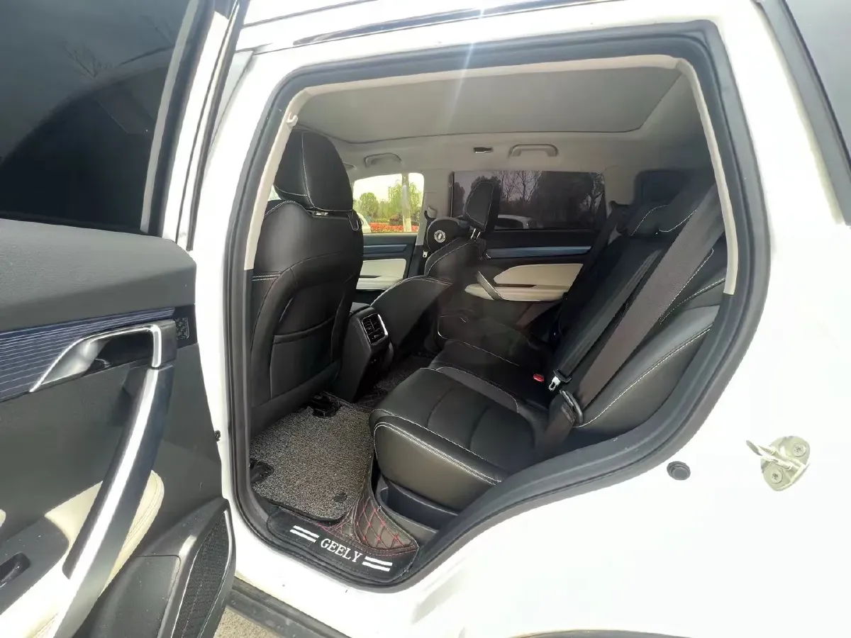 2022 Geely Azkarra 1.8T 184HP L4 7DCT,autocango,china used car exporter,china ev exporter,chinese used car exporter,chinese used ev exporter