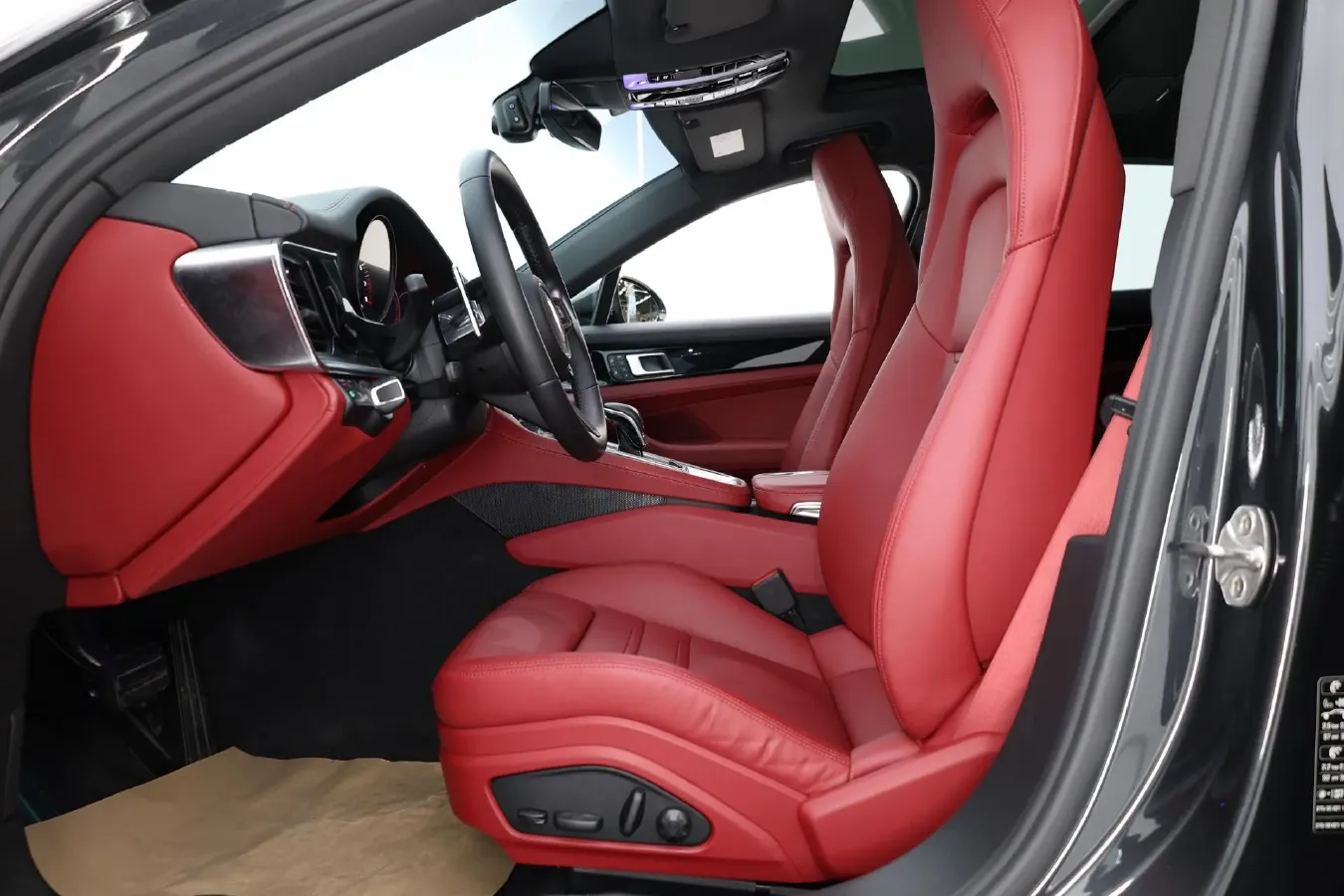 2022 Porsche Panamera 2.9T 330HP V6 8DCT,autocango,china used car exporter,china ev exporter,chinese used car exporter,chinese used ev exporter