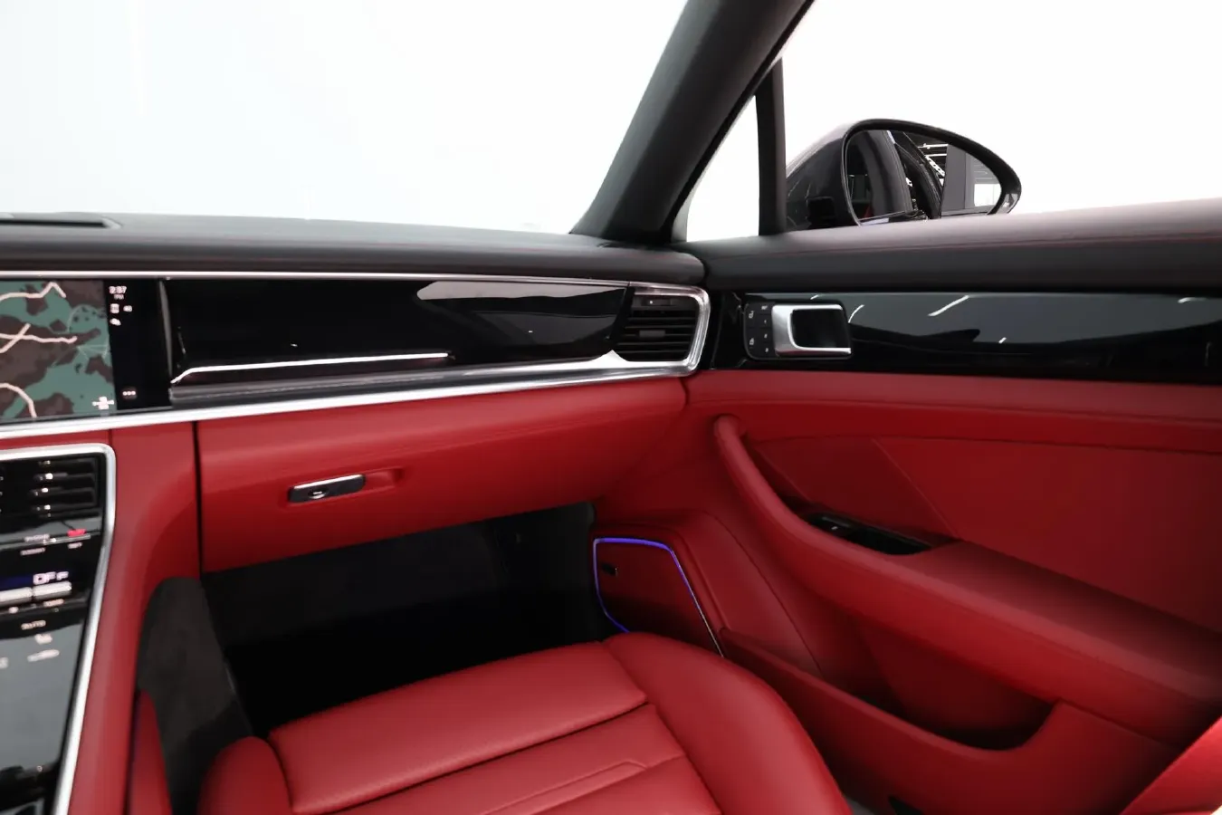 2022 Porsche Panamera 2.9T 330HP V6 8DCT,autocango,china used car exporter,china ev exporter,chinese used car exporter,chinese used ev exporter