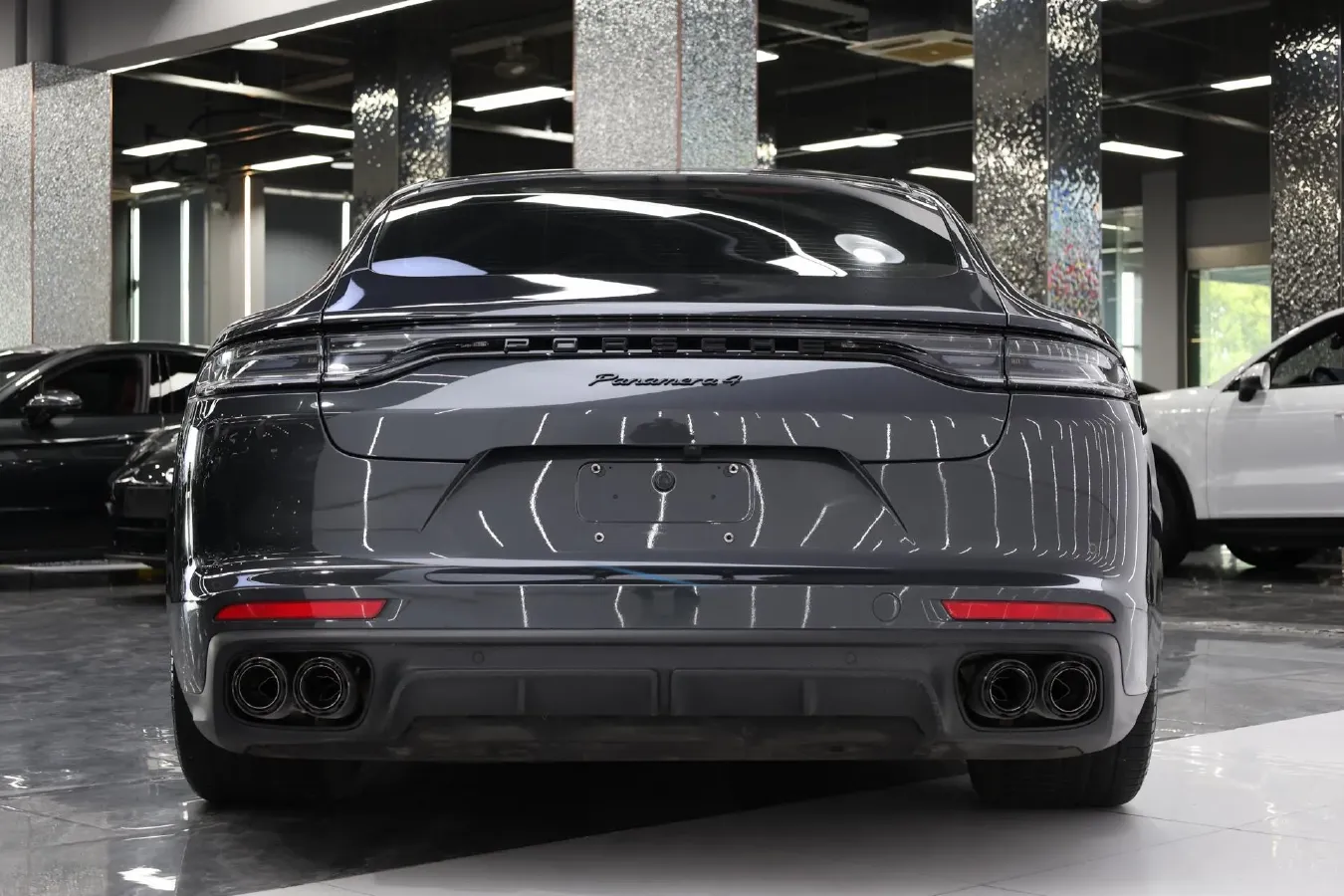 2022 Porsche Panamera 2.9T 330HP V6 8DCT,autocango,china used car exporter,china ev exporter,chinese used car exporter,chinese used ev exporter