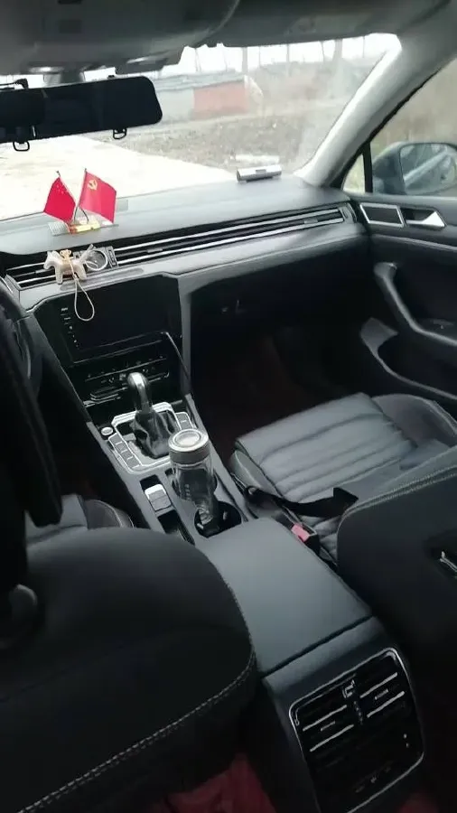 2020 Volkswagen Magotan 2.0T 186HP L4 7DCT,autocango,china used car exporter,china ev exporter,chinese used car exporter,chinese used ev exporter