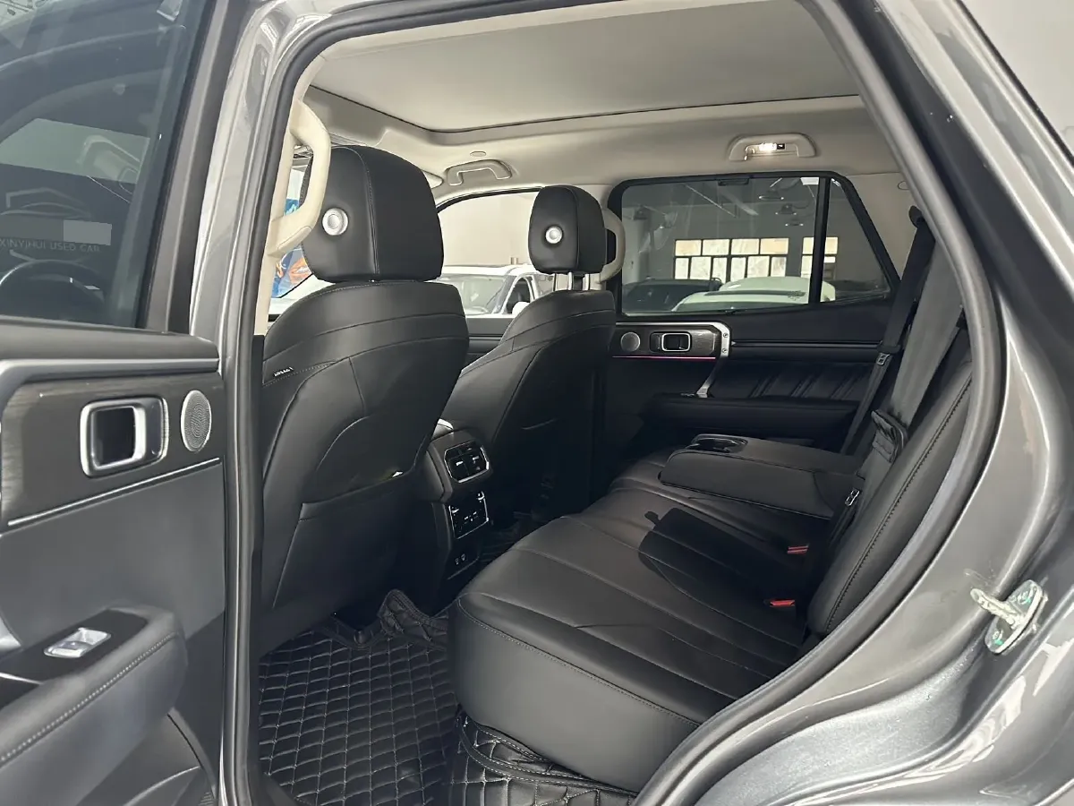 2023 Tank 400 2.0T 252HP L4 9AT PHEV 37.1KWH,autocango,china used car exporter,china ev exporter,chinese used car exporter,chinese used ev exporter