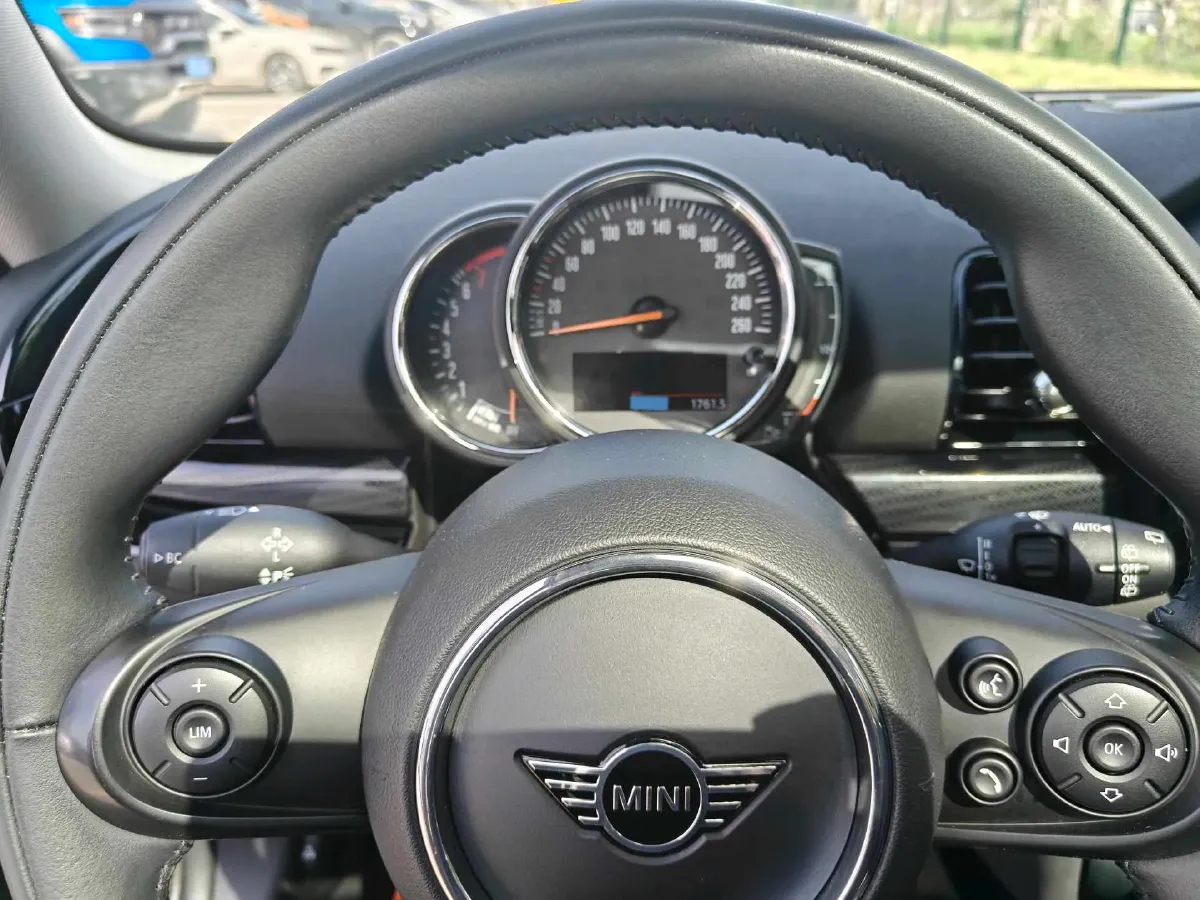 2019 MINI CLUBMAN 1.5T 136HP L3 7DCT,autocango,china used car exporter,china ev exporter,chinese used car exporter,chinese used ev exporter